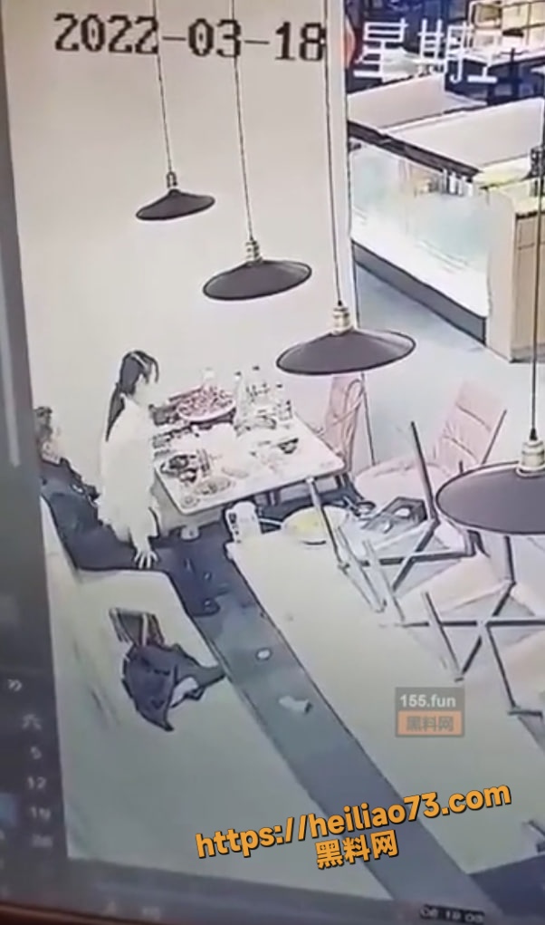 火锅店情侣找刺激2