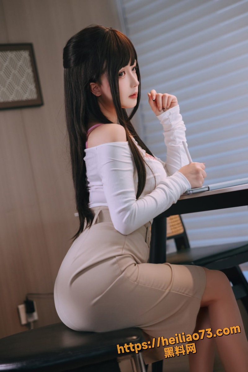 日奈娇Coser上门家教视频