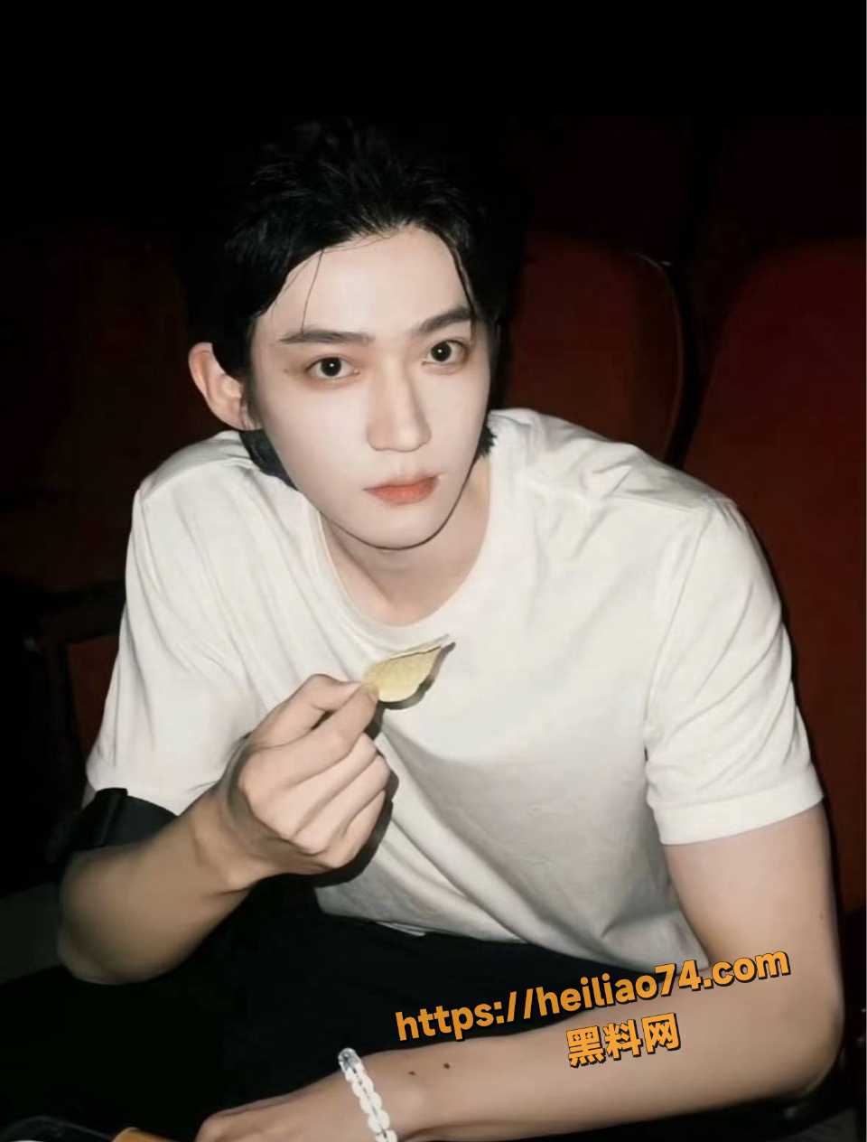 李沛洋与叶鑫鑫性爱视频流出3