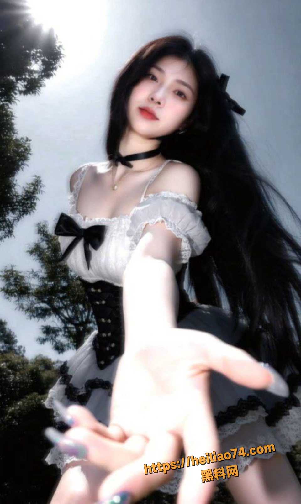高中生网红秦嘉妮人设崩塌1