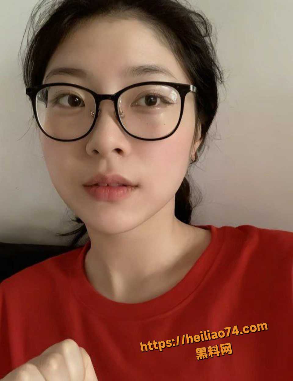 高中生网红秦嘉妮人设崩塌7
