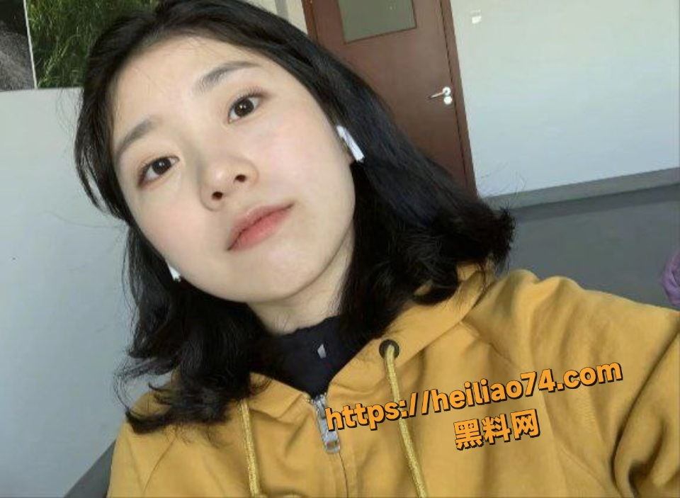 秦嘉妮被金主大屌狂插视频13