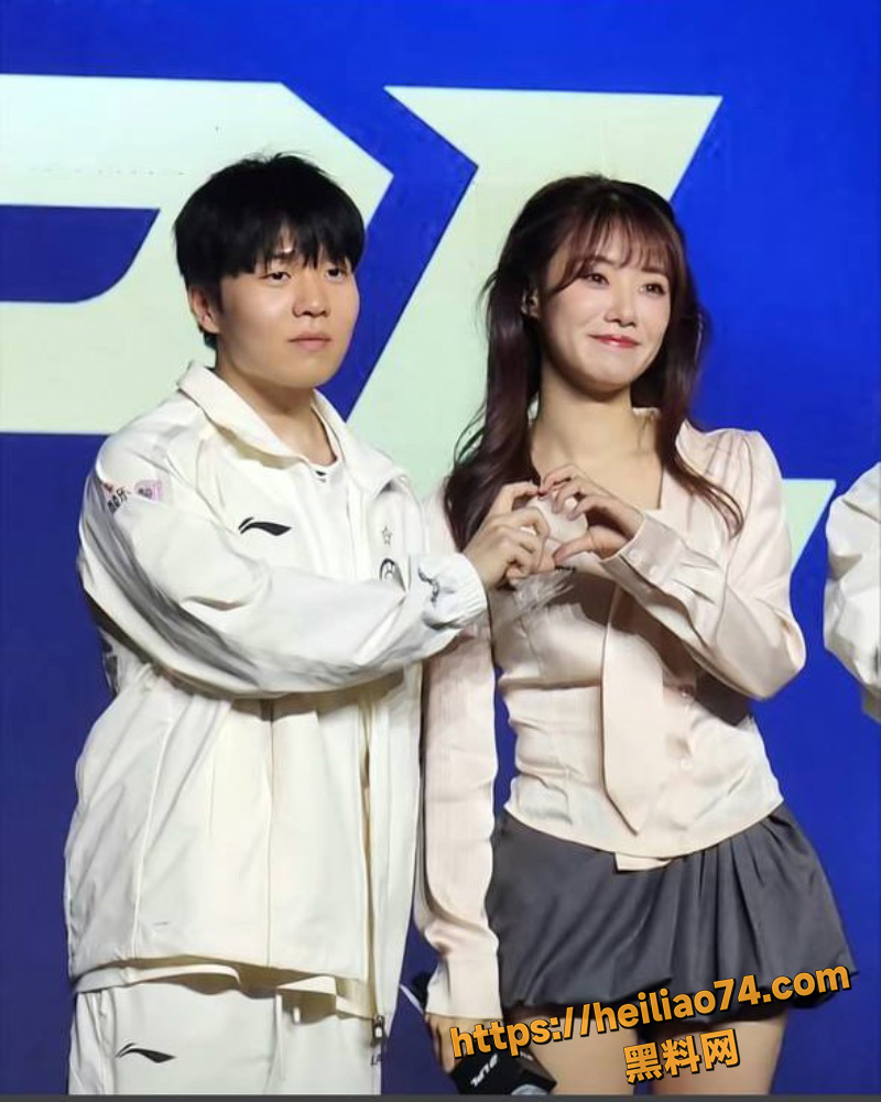 电竞冠军Rookie出轨女网红1
