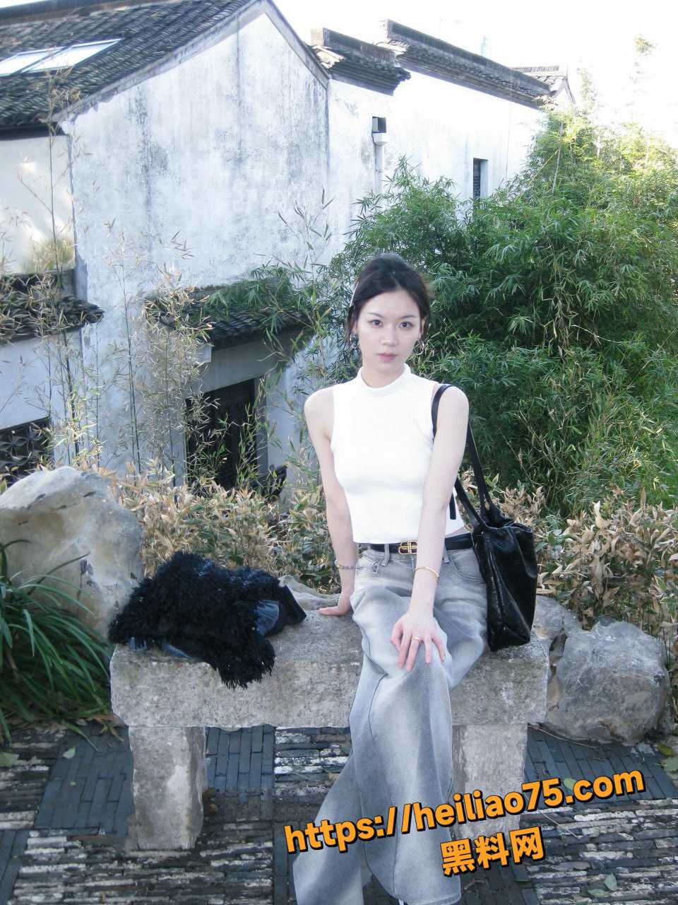 美乳翘臀31