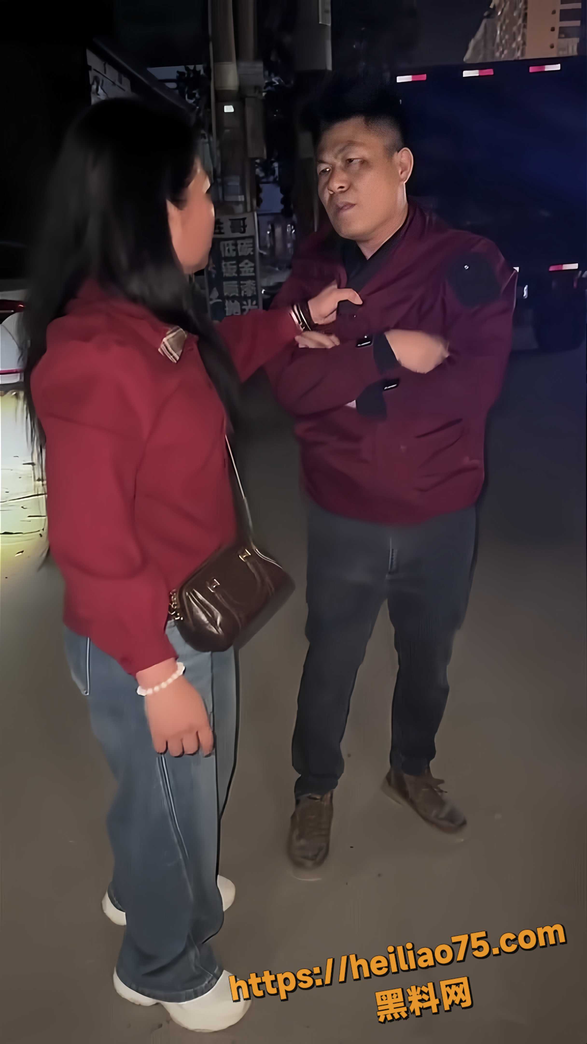 婚内出轨捉奸视频 3