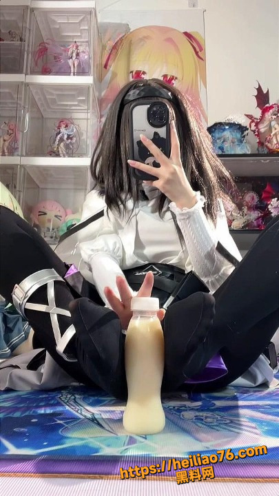 白栎Shirly足拍挑逗1