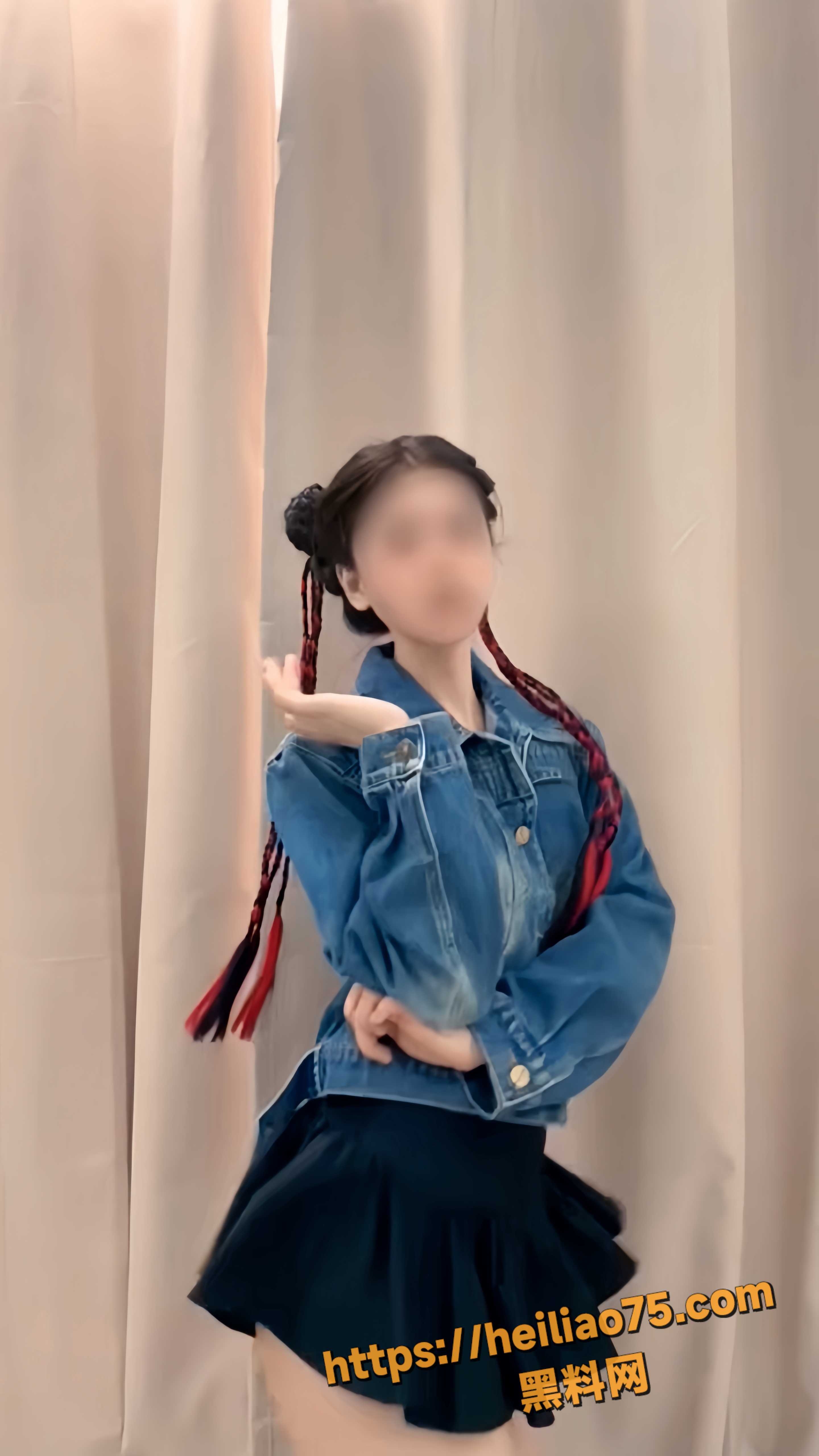 小乔付费群裸舞视频3