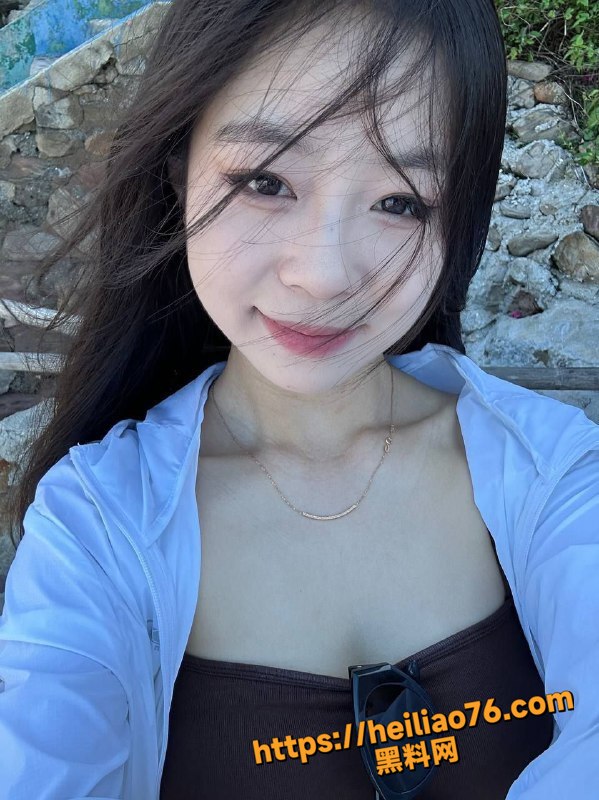 美乳翘臀5