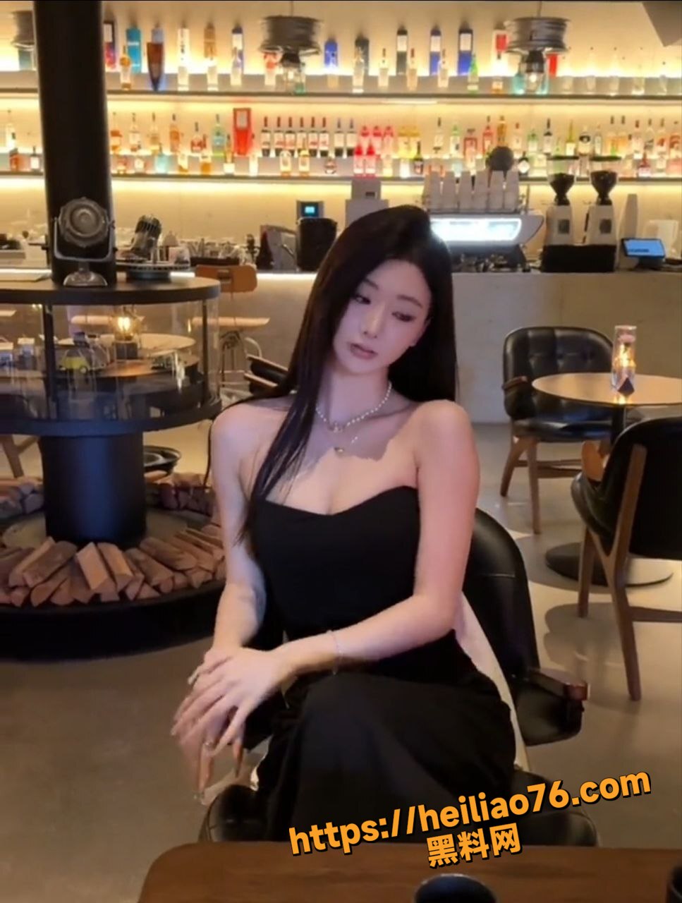 上海大学生樊红性爱视频3