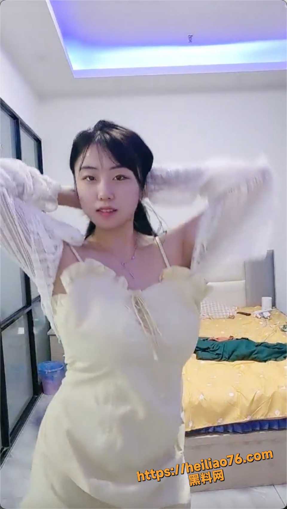 紫惜姐姐裸舞视频流出2