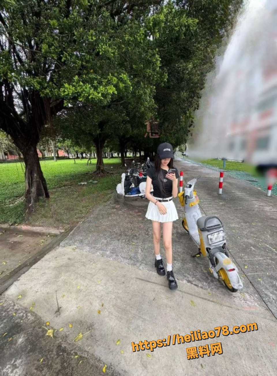 意淫自己妹妹101105集 1