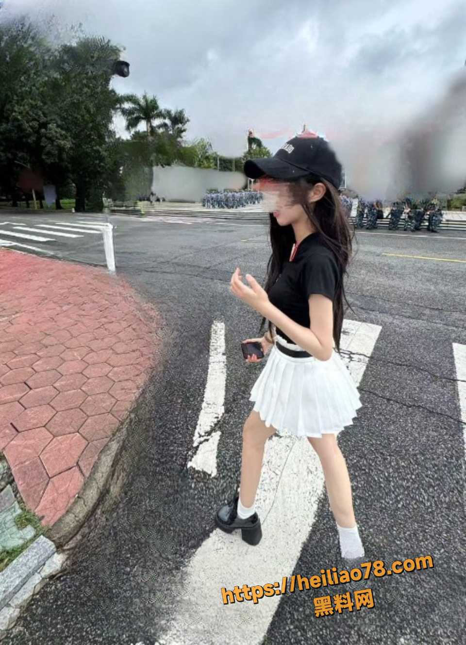 意淫自己妹妹101105集 5