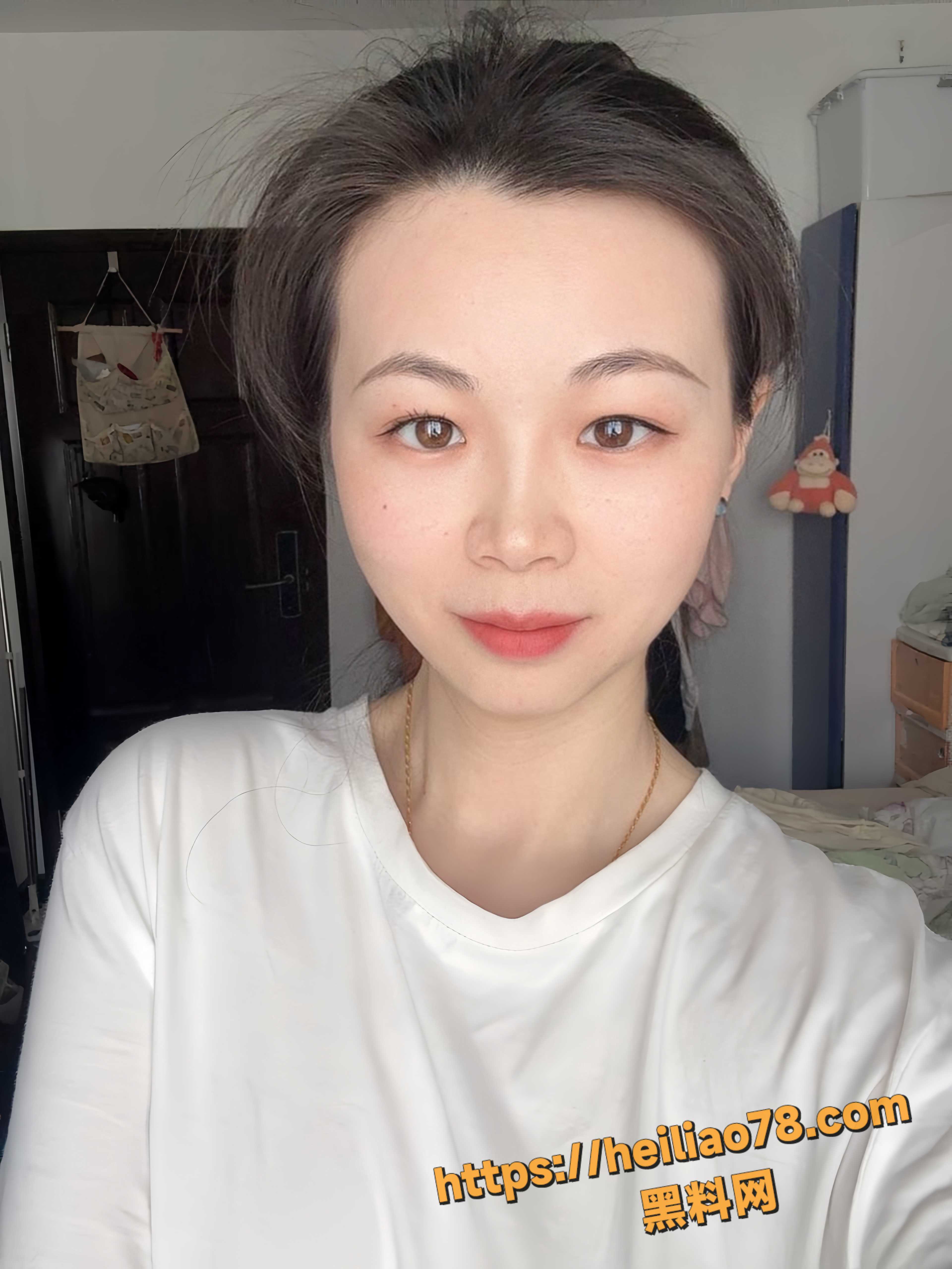 美乳翘臀4