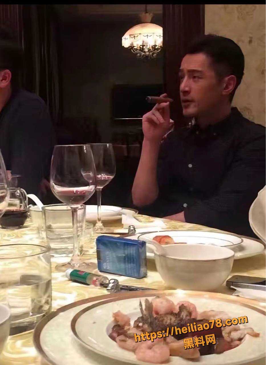 胡歌劈腿出轨女粉丝事件5