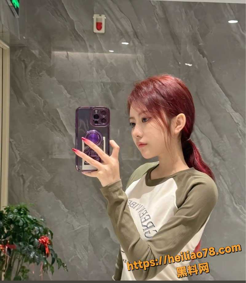 武汉辣妹胡晨熙不雅视频2