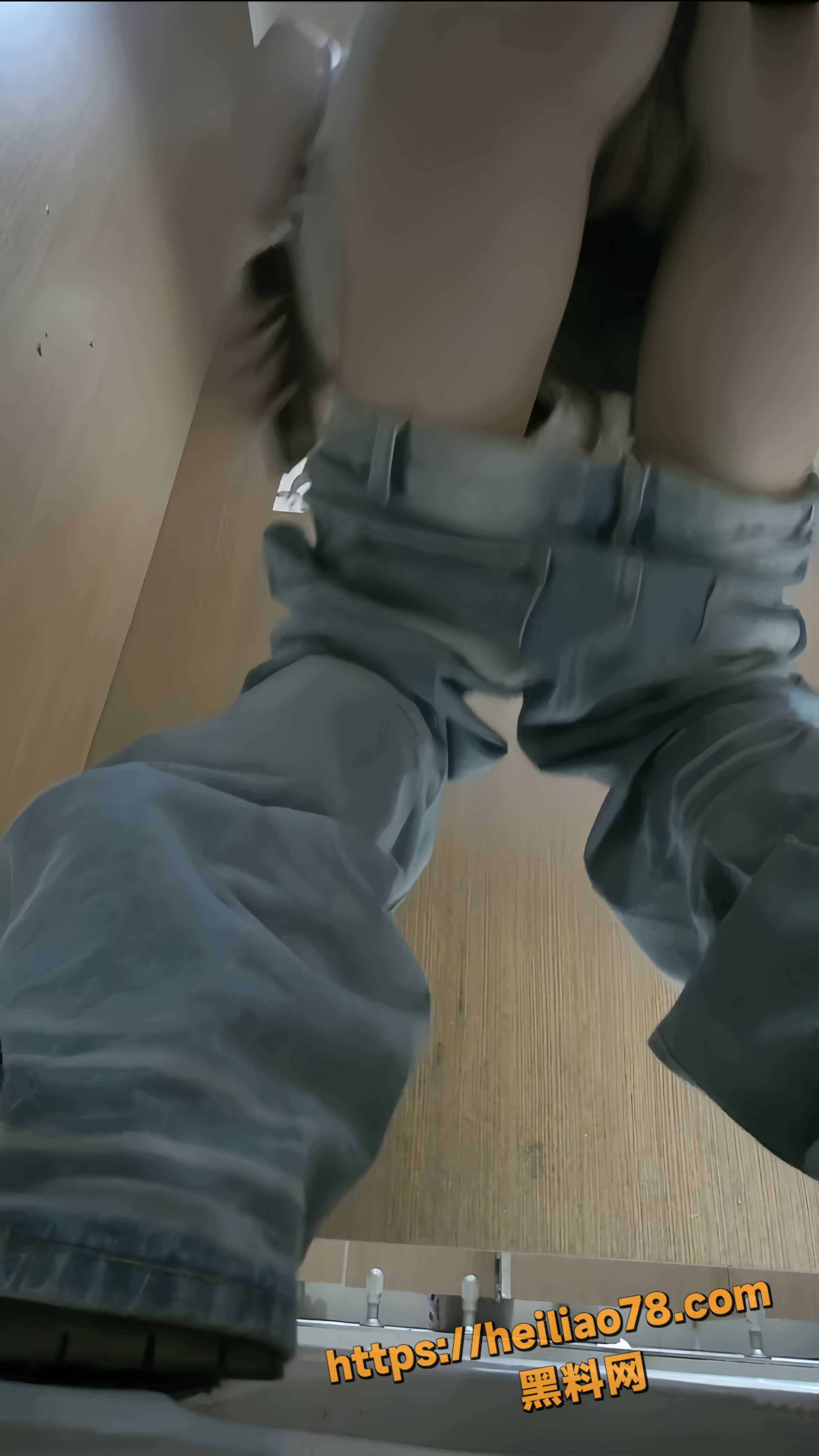 极品美女逼脸同框视频2