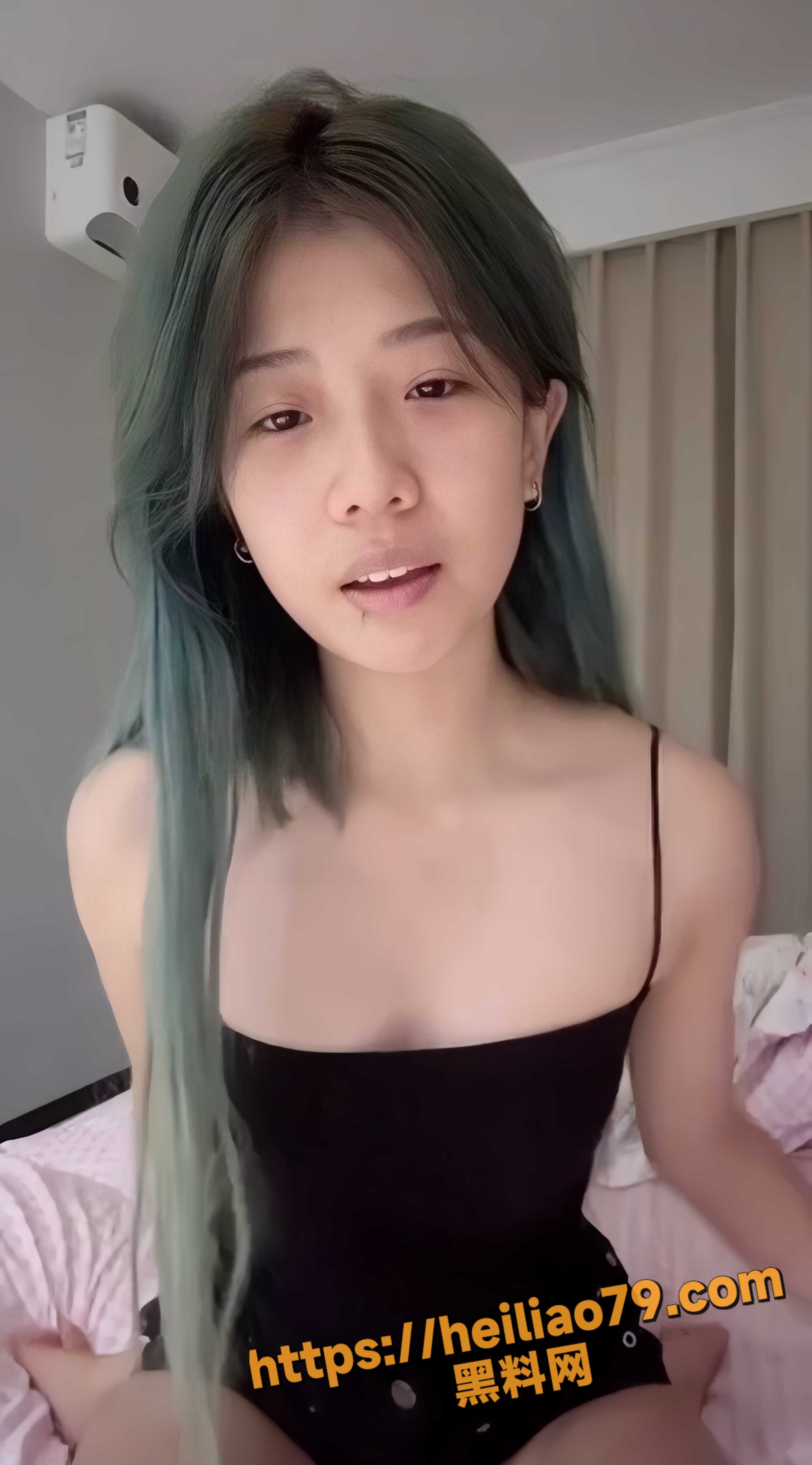 小羊咩咩一对一裸聊3