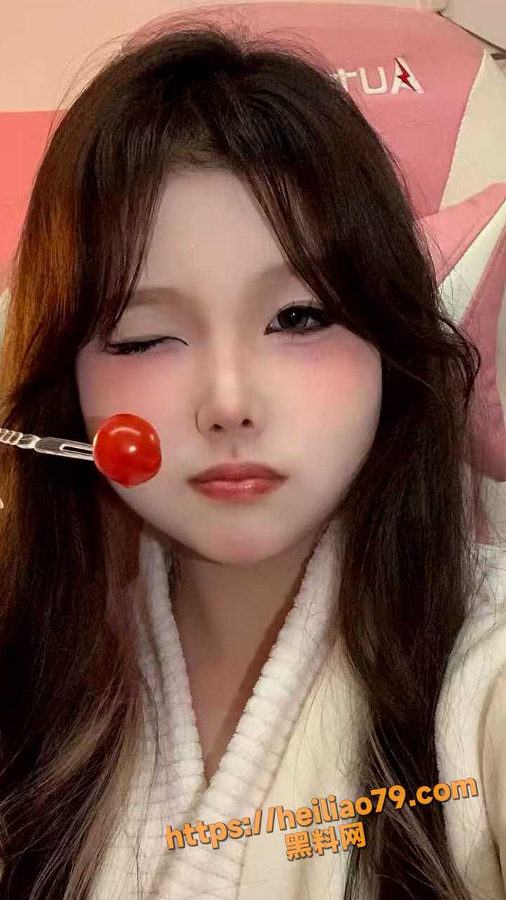 母狗女大学生2
