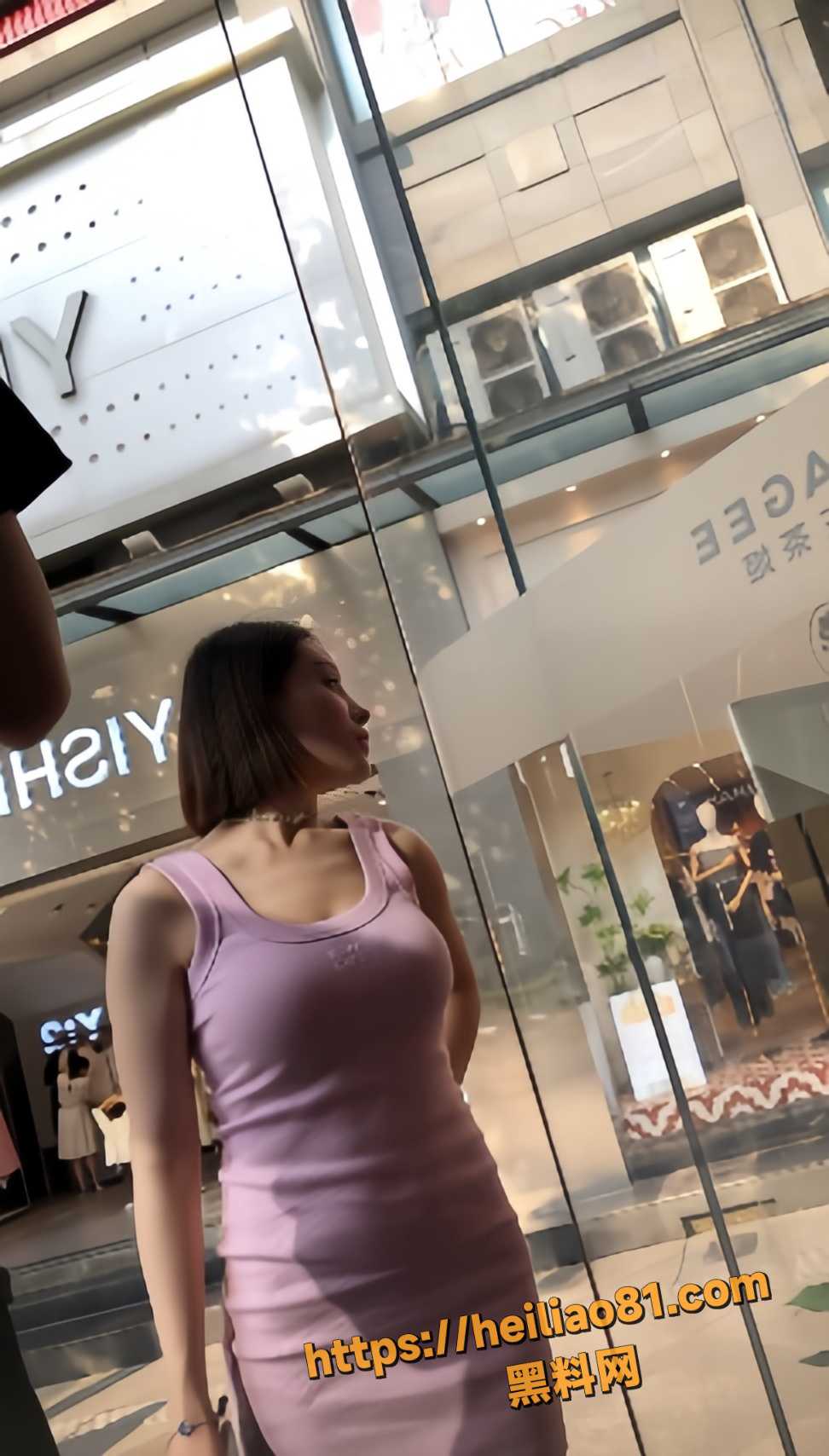包臀裙美女走光福利2
