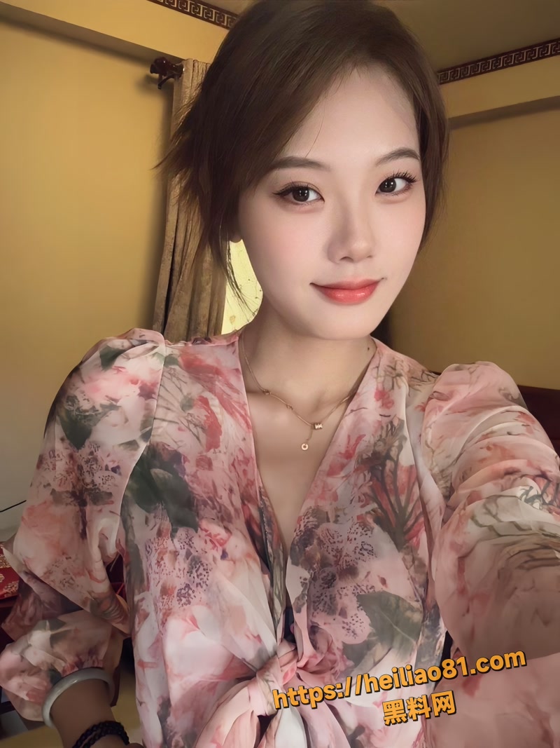 高颜值瑜伽健身婊刘敏婕