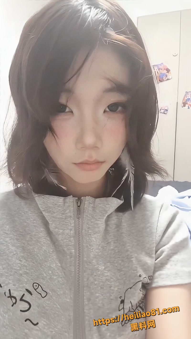 清纯嫩妹私拍自慰视频