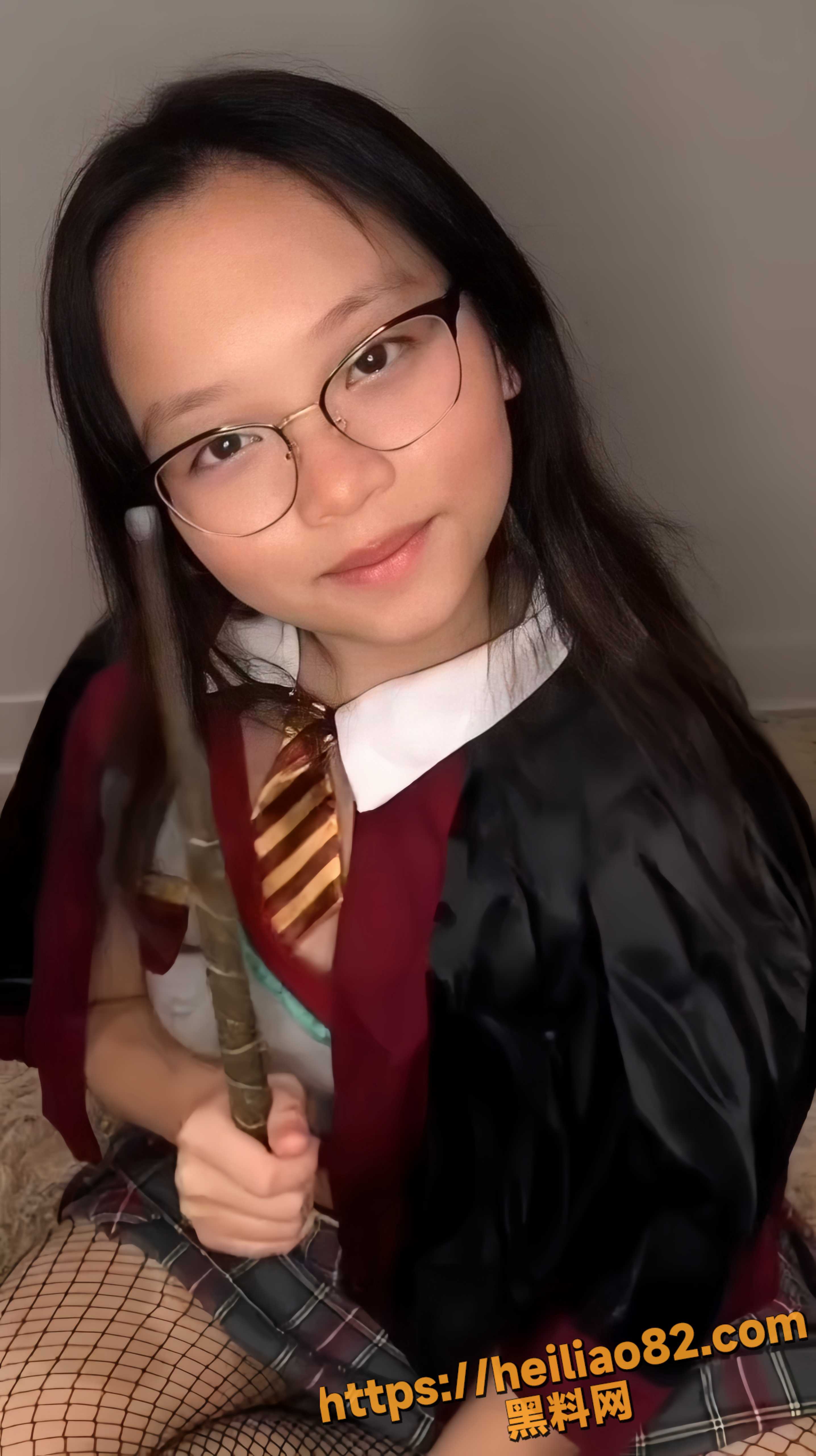 肥臀小钢炮ambiyah自慰视频1