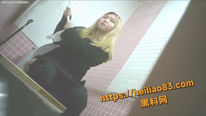 高校女厕 8wm