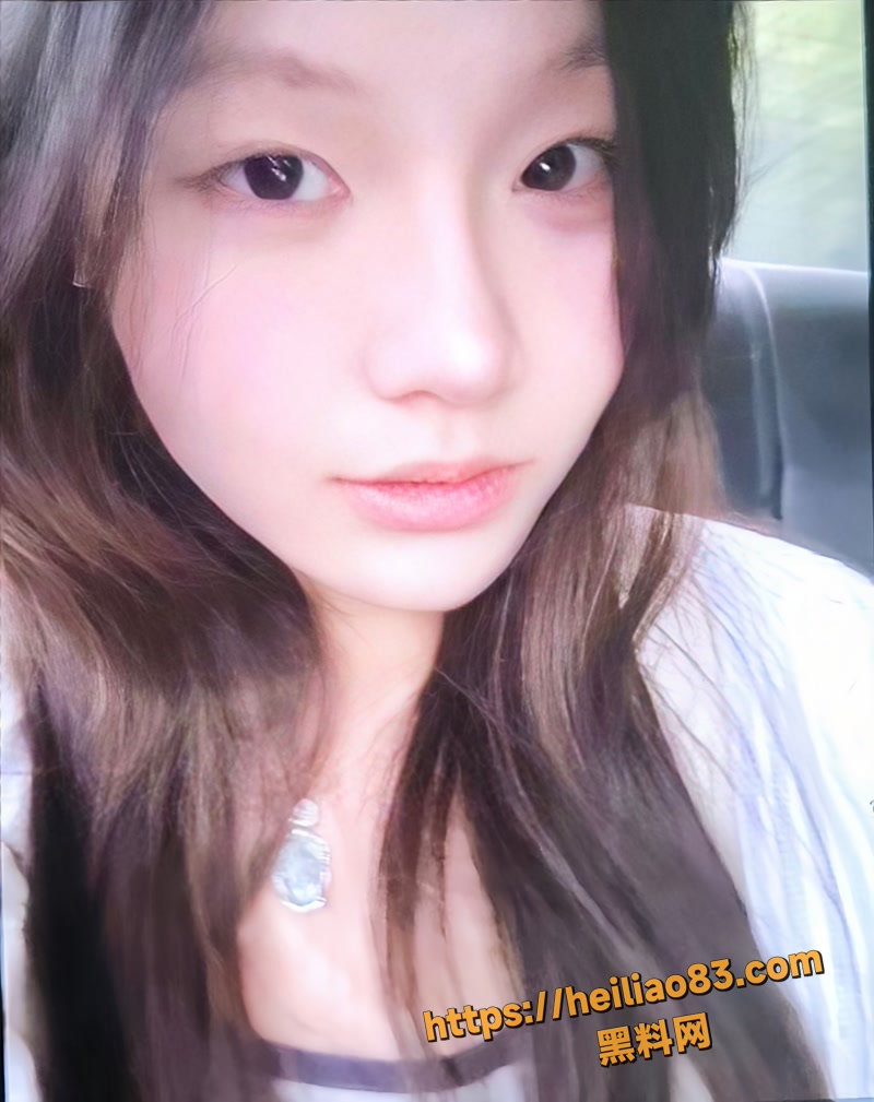 湖南大学生赵佳琪