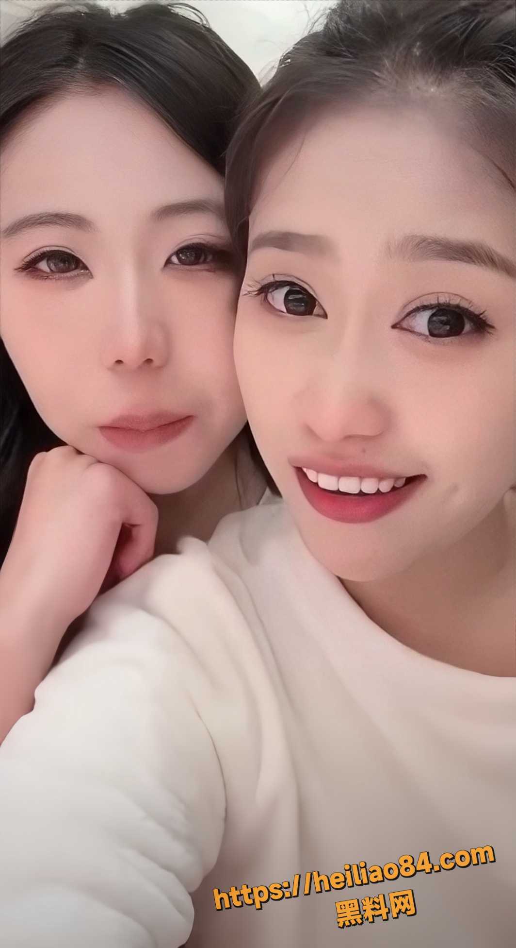 美女网红走光视频2