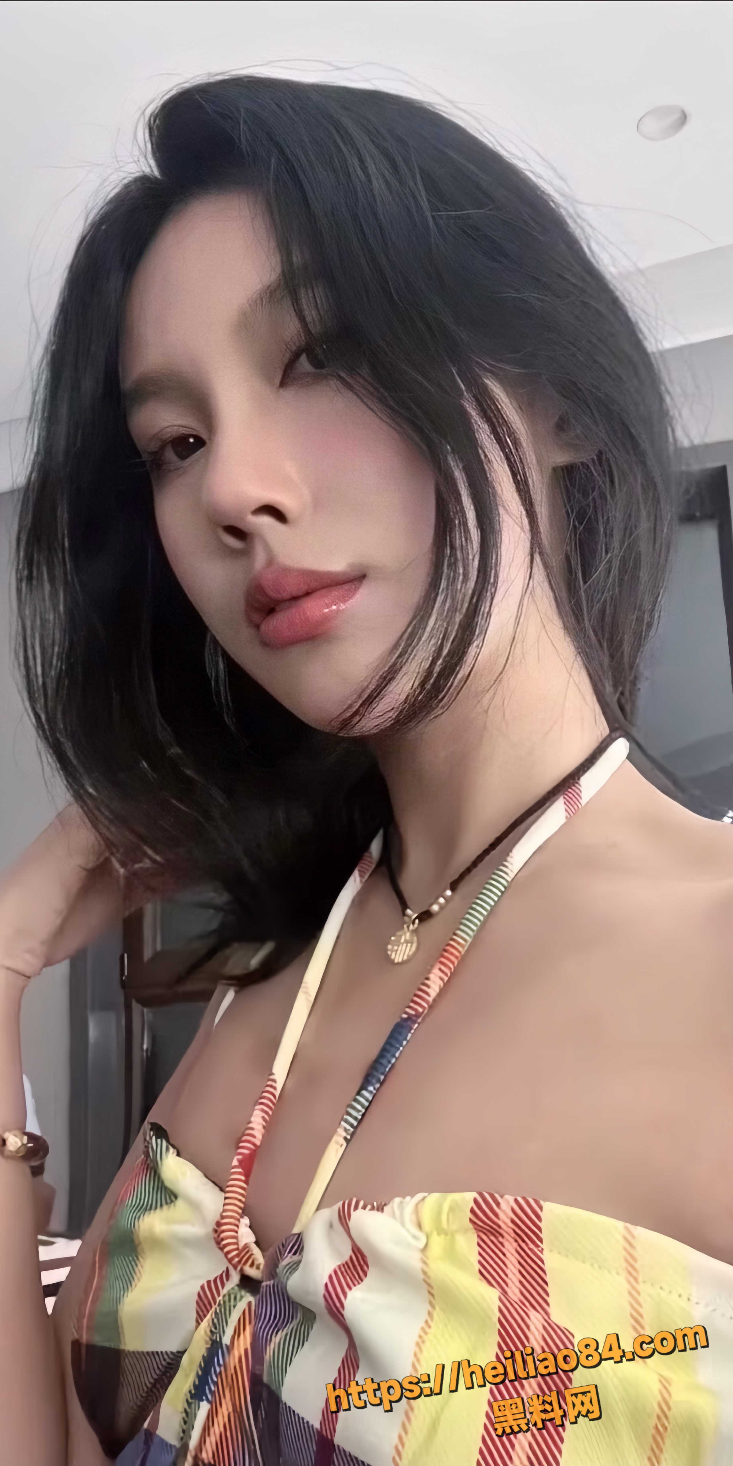 刘妮私会榜一大哥激情视频1