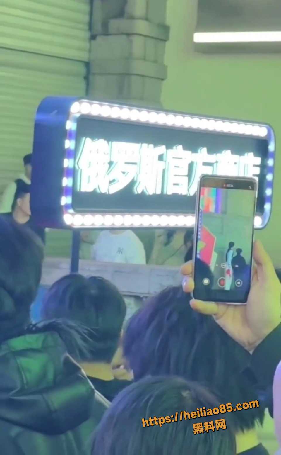 江汉路步行街感情纠纷现场6
