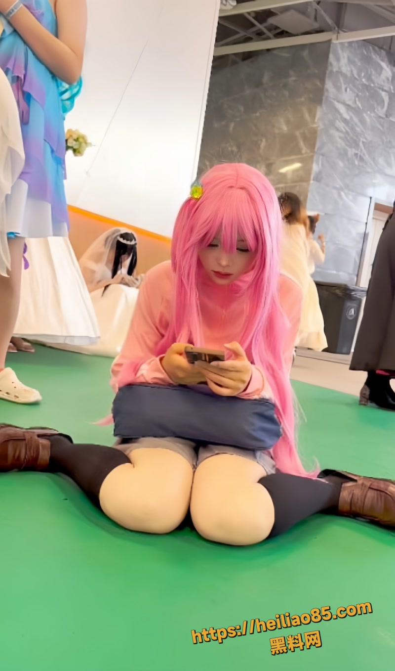 JK学生妹抄底视频