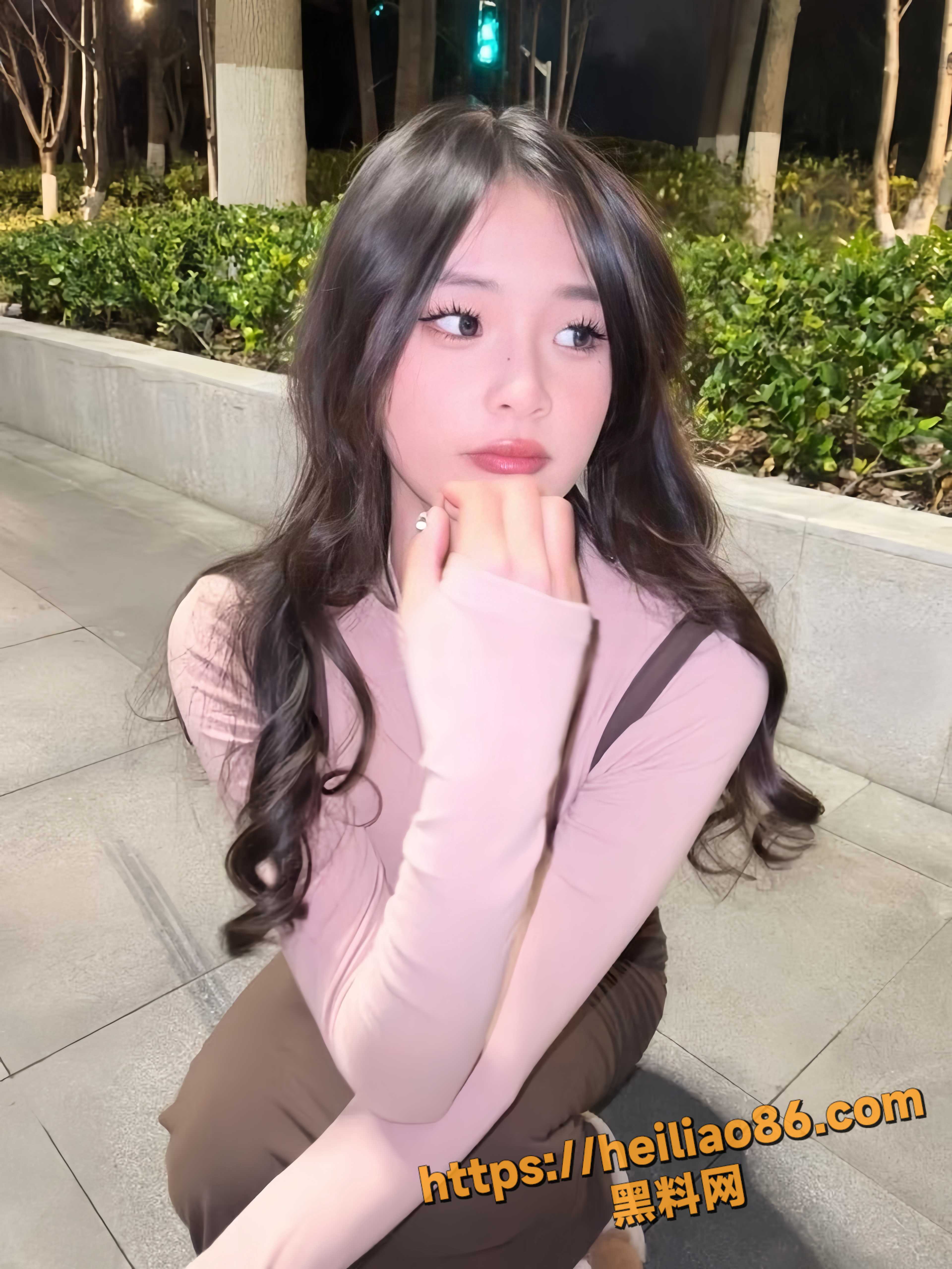 美乳翘臀4