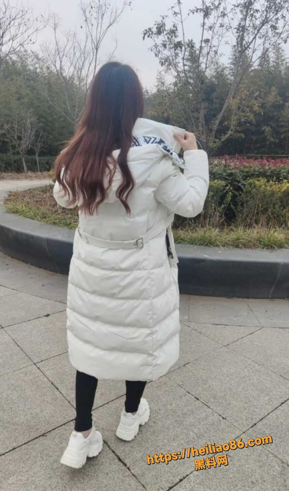 大胸嫂子会喷水8