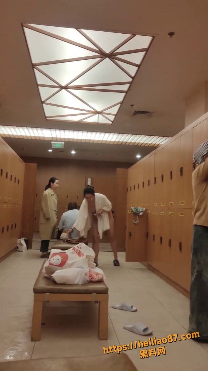 肥臀