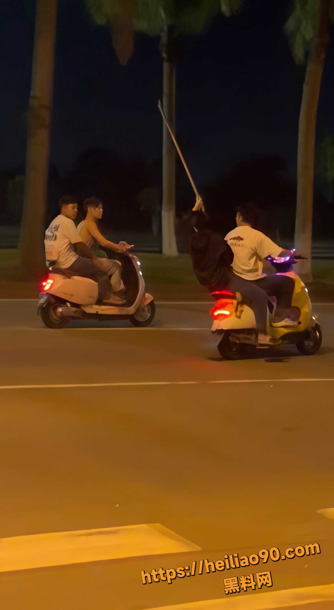 精神小伙4