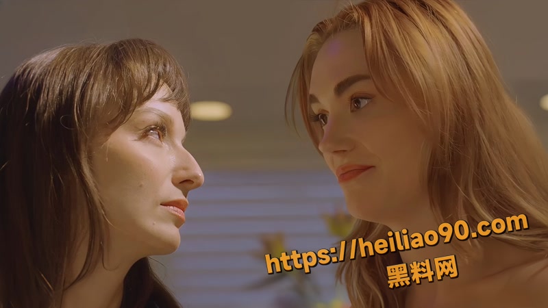Lexi Luna多人性爱