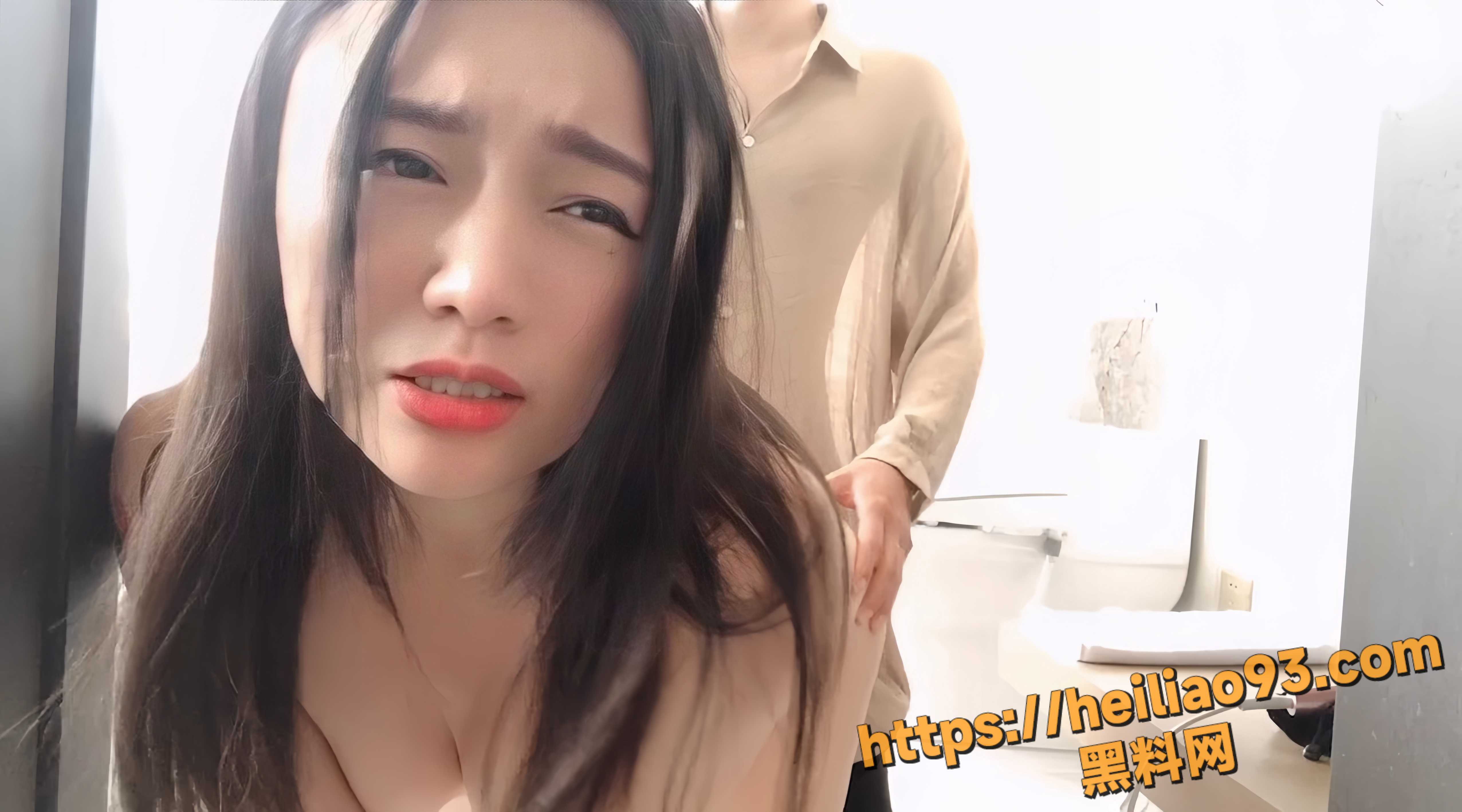 网黄Daisybaby高潮视频2