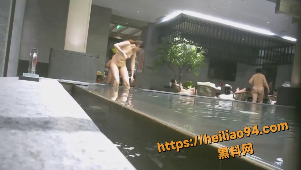 洗浴中心女儿国全裸偷拍6