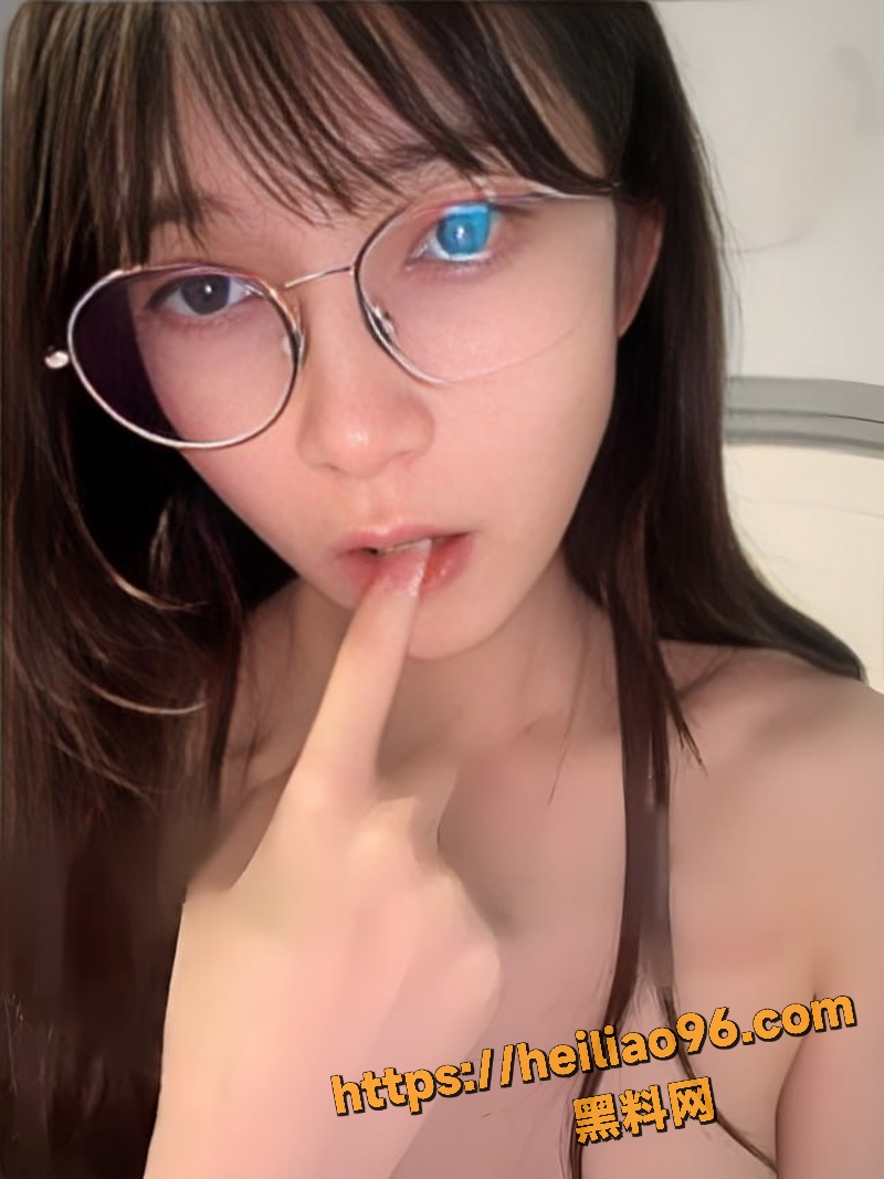 极品眼镜良家少女语宁宁宁2