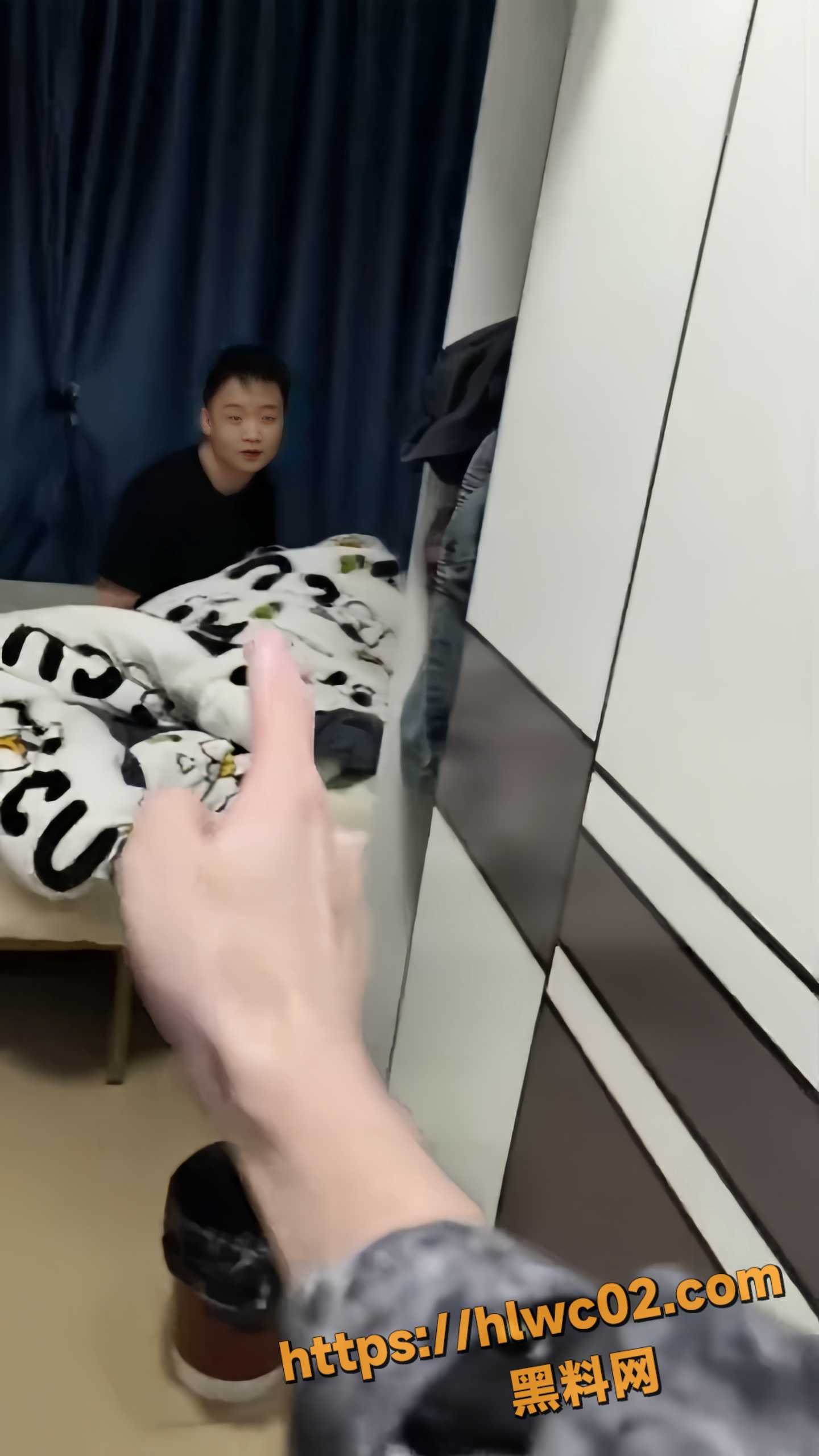 男子抓奸女子出轨4