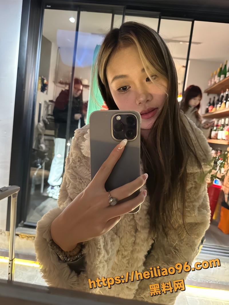 胡少云 8 