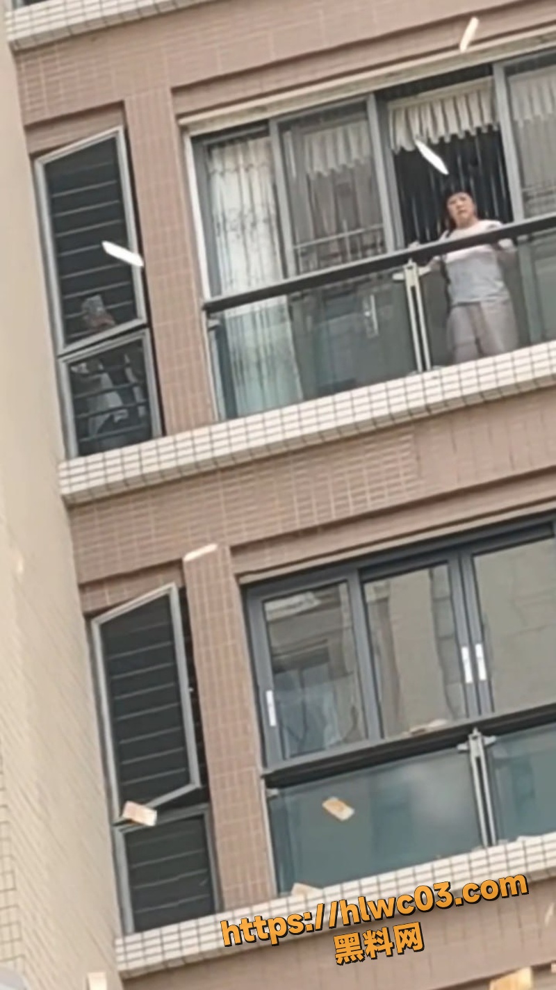 星湖城富婆狂撒百万港币2