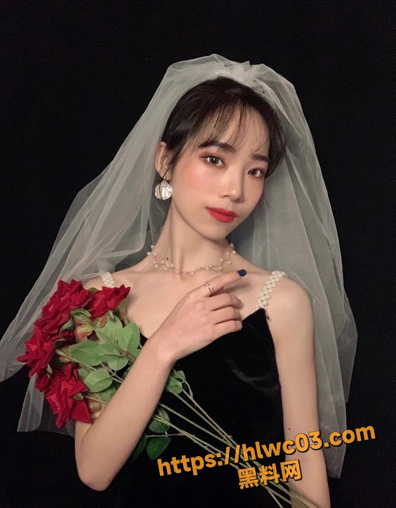 嫩妹苏怡婷被金主操成淫荡母狗3