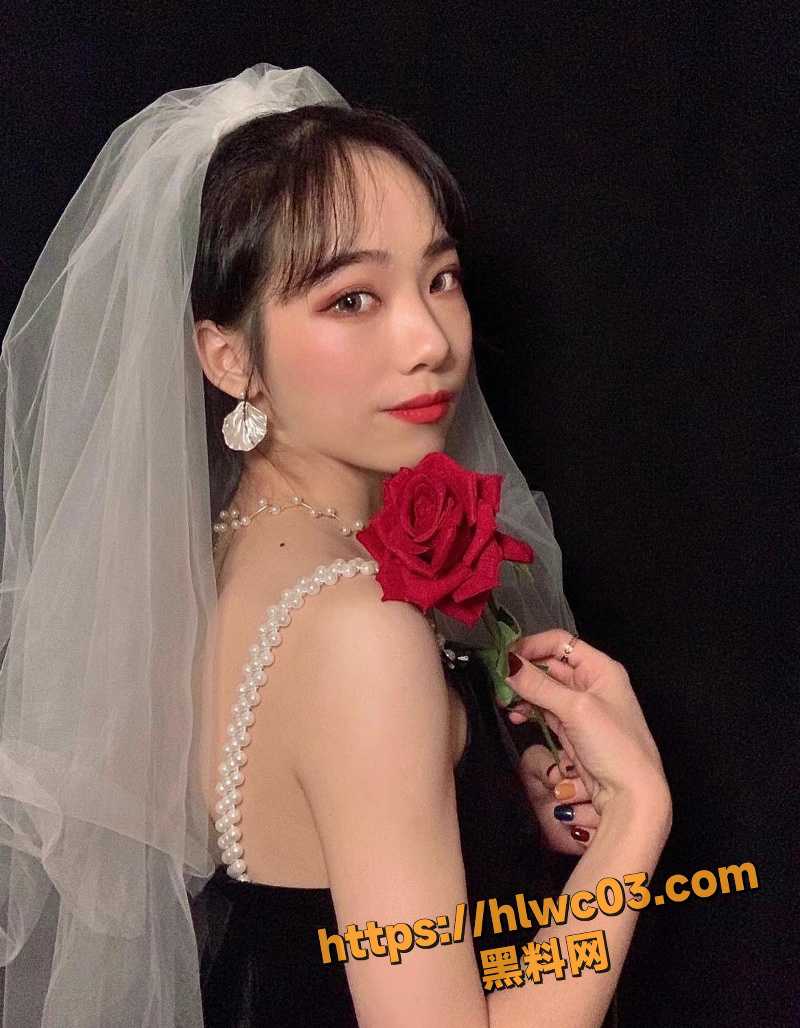 嫩妹苏怡婷被金主操成淫荡母狗4