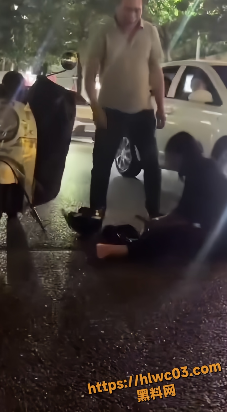 男子与小三车震视频4