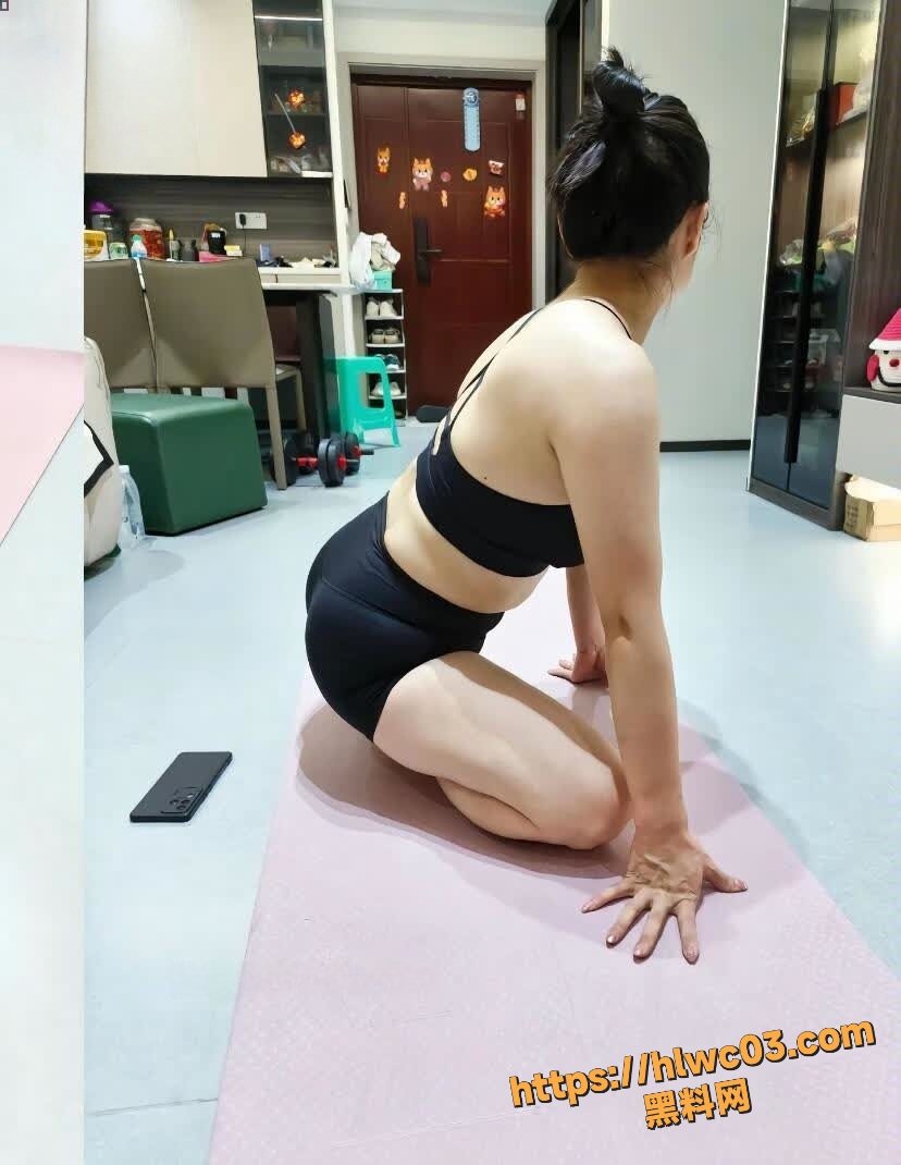 小毅和夹子妈妈18
