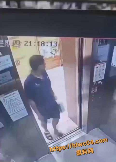 电梯