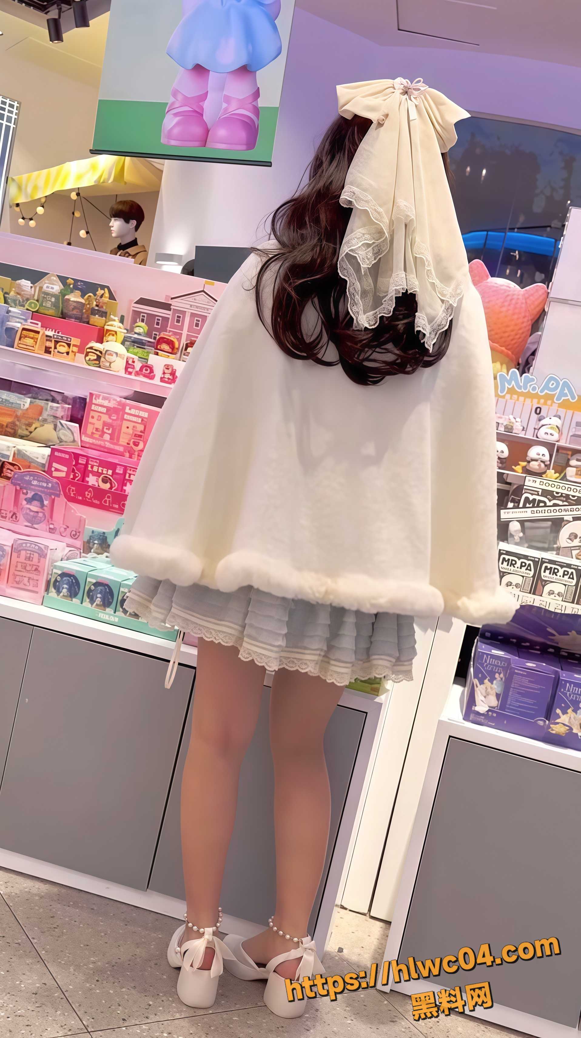 JK妹走光视频2