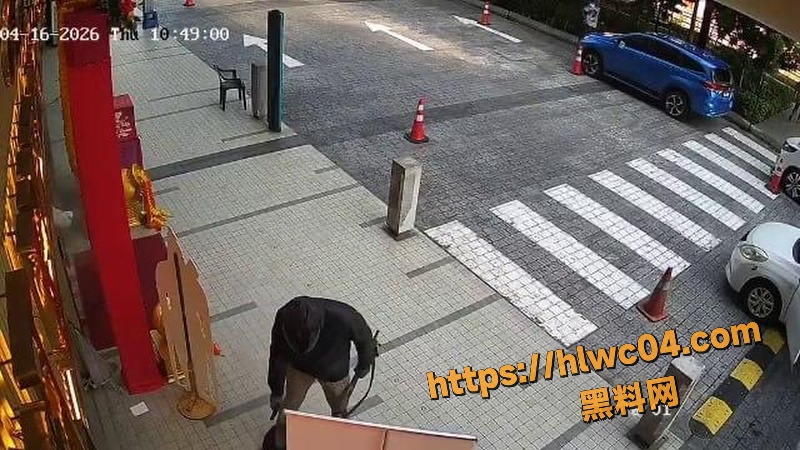 吉隆坡金店遭4匪徒持枪抢劫3